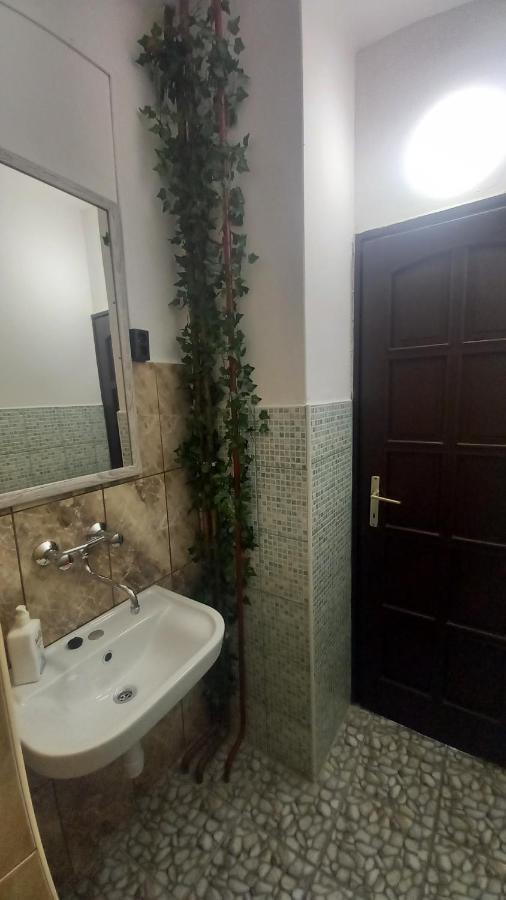 Kisdiofa Panzio Es Vendeglo Bed & Breakfast Vajdácska Exterior photo