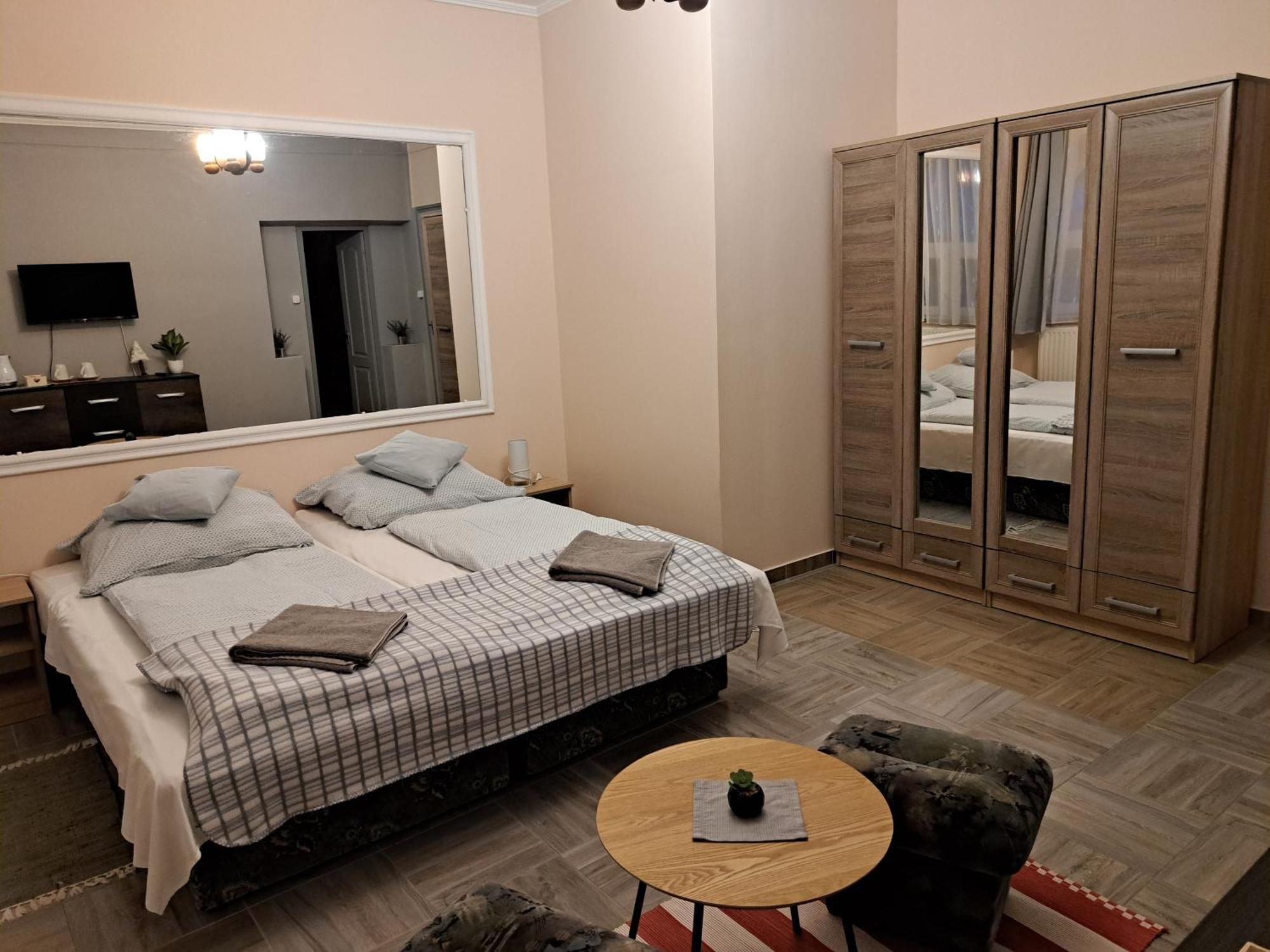 Kisdiofa Panzio Es Vendeglo Bed & Breakfast Vajdácska Exterior photo