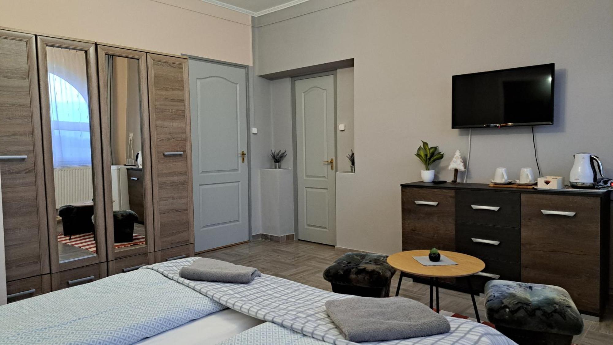 Kisdiofa Panzio Es Vendeglo Bed & Breakfast Vajdácska Exterior photo