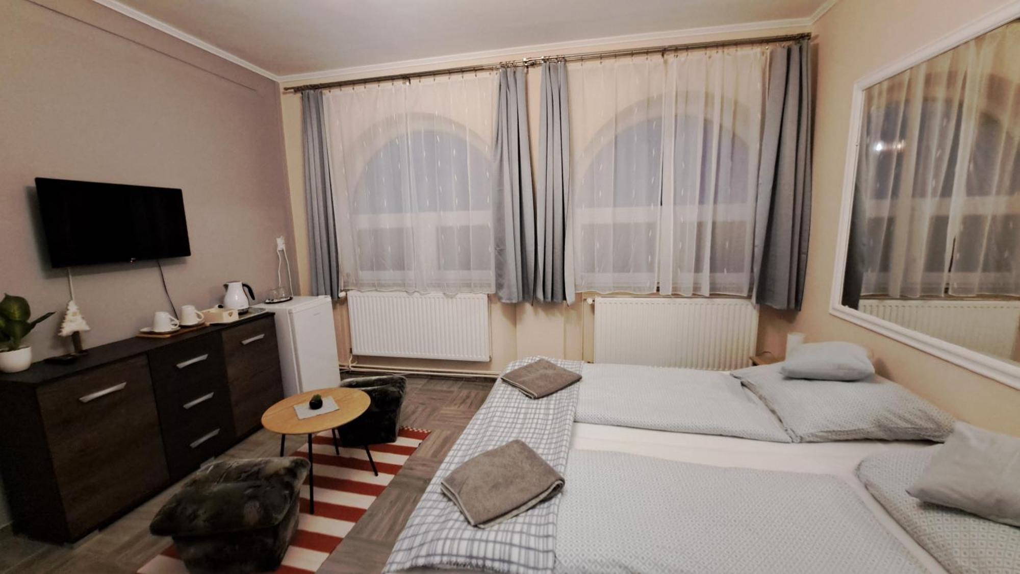 Kisdiofa Panzio Es Vendeglo Bed & Breakfast Vajdácska Exterior photo