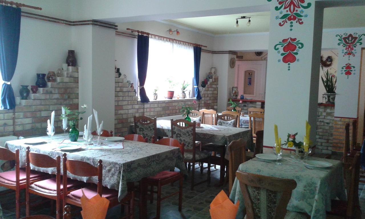 Kisdiofa Panzio Es Vendeglo Bed & Breakfast Vajdácska Exterior photo