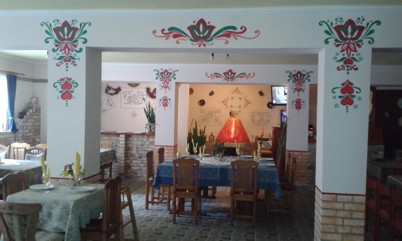 Kisdiofa Panzio Es Vendeglo Bed & Breakfast Vajdácska Exterior photo