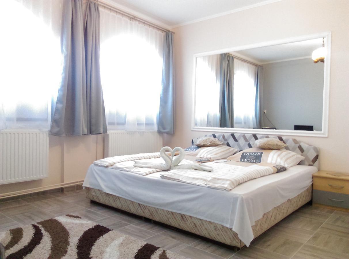 Kisdiofa Panzio Es Vendeglo Bed & Breakfast Vajdácska Exterior photo