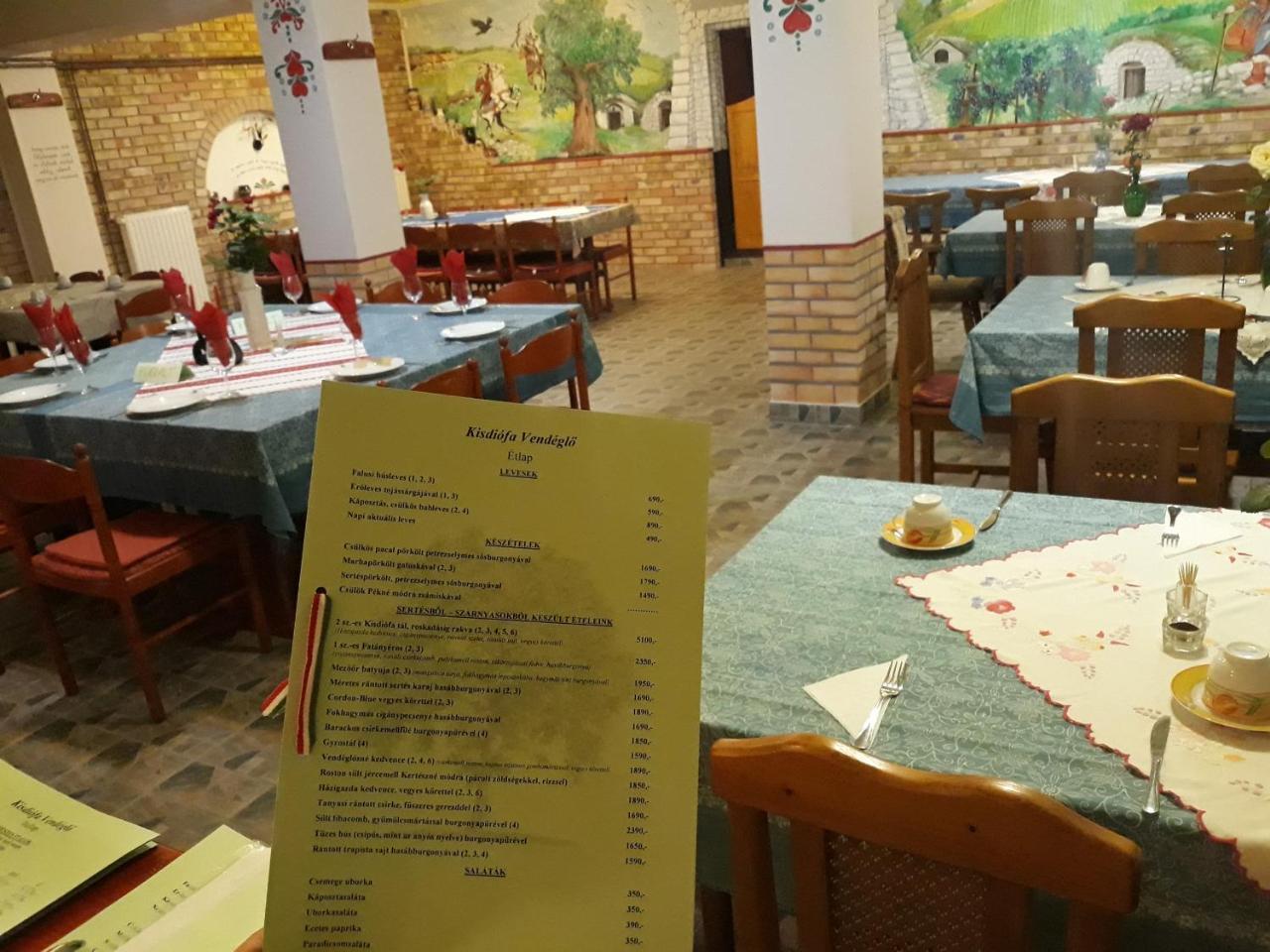 Kisdiofa Panzio Es Vendeglo Bed & Breakfast Vajdácska Exterior photo